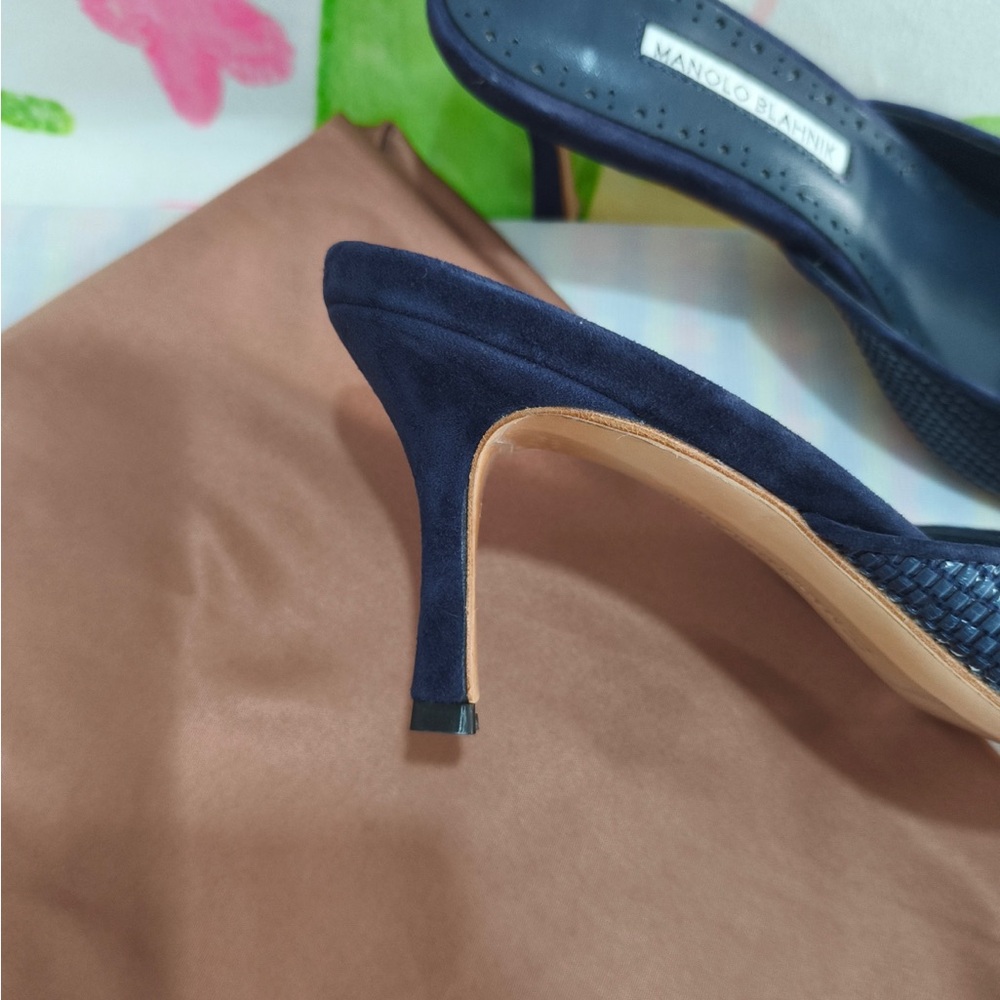 Manolo Blahnik Navy Textured Pointed Mule Heels with Buckle Accent - Picture 7 of 9